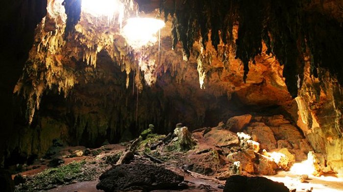 Secret Ancient Subterranean Tunnels And Caverns Across America: Who Or ...