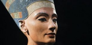 80 per cent of Tutankhamun’s collection was made for Nefertiti, especially the canopic jars.