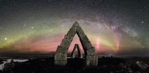 Arctic Henge