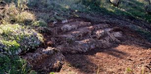 ancient Greek theater