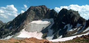 Rolling Thunder Mountain near Talus Lake