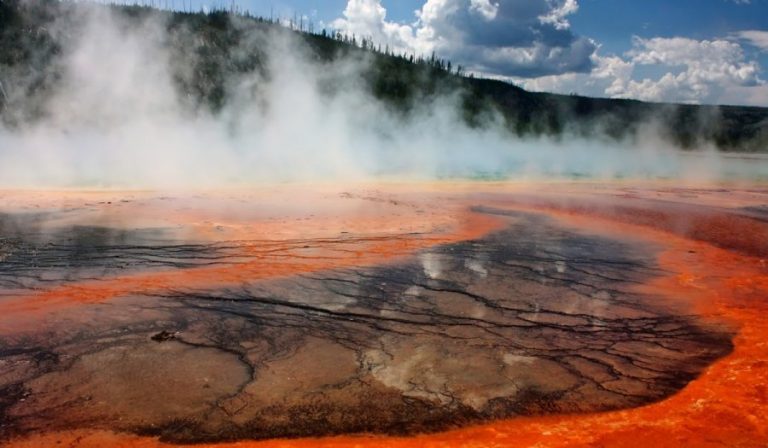 Yellowstone Hotspot Track Ancient Super Eruptions Much More Powerful Than Expected