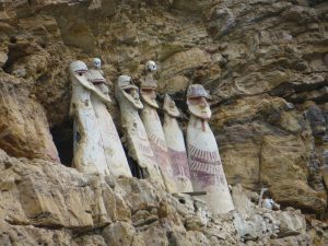 10 Great Ancient Mysteries Of Peru - MessageToEagle.com