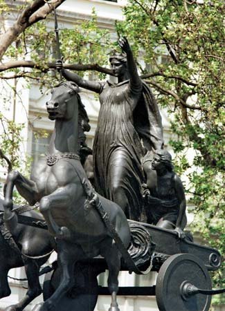 The Iceni's Queen Boudicca Who Revolted Against Roman Rule, MessageToEagle.com