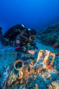 Remarkable Underwater Discovery: Well-Preserved 2,000-Year-Old Skeleton ...