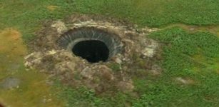 Giant sinkhole in Siberia