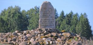 Klågerup Riots. Memorial for those killed in the riots 1811. Image via Wikipedia