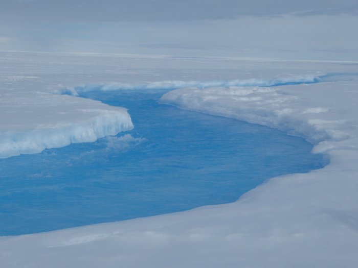 Giant Crater In East Antarctica Can Be A Serious Sign Of Climate Change