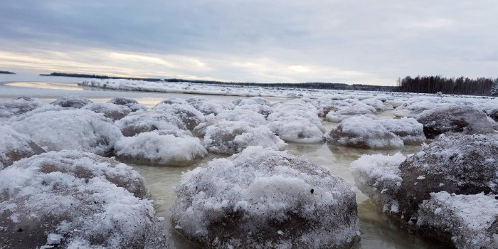 Very Unusual Ice Balls Discovered On Byske Beach In Sweden Baffle Scientists