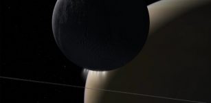 NASA's Cassini spacecraft's Grand Finale orbits found a powerful interaction of plasma waves moving from Saturn to its rings and its moon Enceladus. Credit: NASA/JPL-Caltech