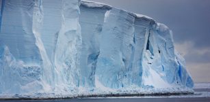 The Ross Ice Shelf in Antarctica