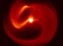 Image of Apep captured in the thermal infrared with the VISIR camera on the European Southern Observatory's VLT telescope in Chile. Credit: Professor Peter Tuthill/ESO