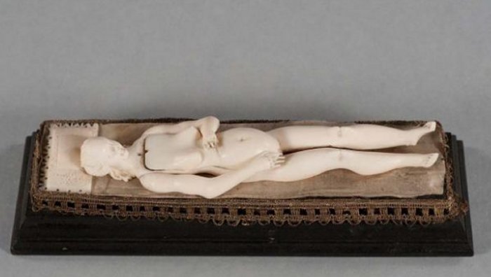 Secrets Of Ancient Ivory Manikins Revealed