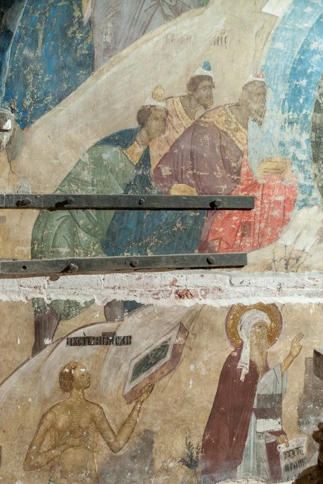 Never-Before-Seen Ancient Frescoes Discovered Inside The Dormition Cathedral