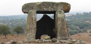 Ancient Secrets Of Megaliths And Anti-Gravity Revealed - Examination Of An Unknown Property Of Static Electricity