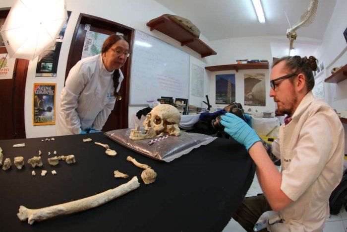 Unusual Ancient Skull Found In Chan Hol Underwater Cave Reveals Early American Settlers Were Morphologically Different 