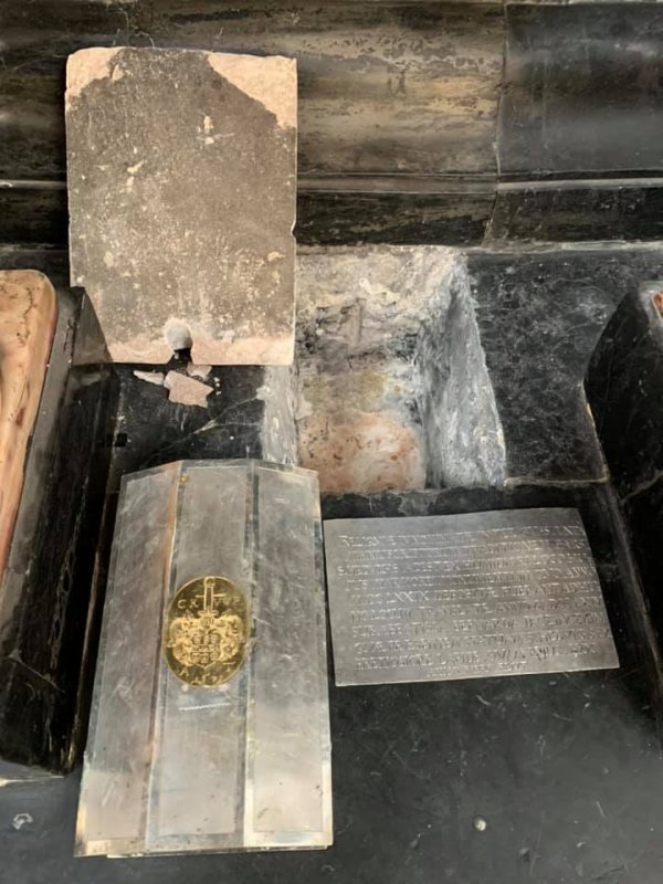 Hidden Silver Casket With Bones Of 13th Century Saint Found