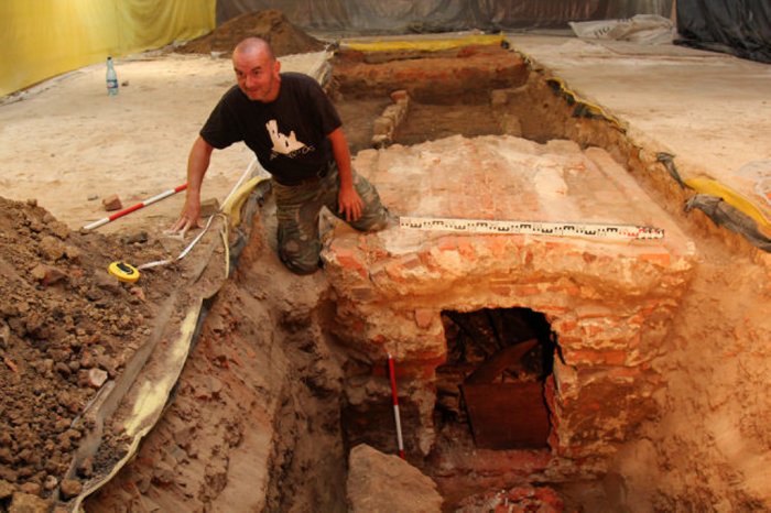 Hidden Silver Casket With Bones Of 13th Century Saint Found