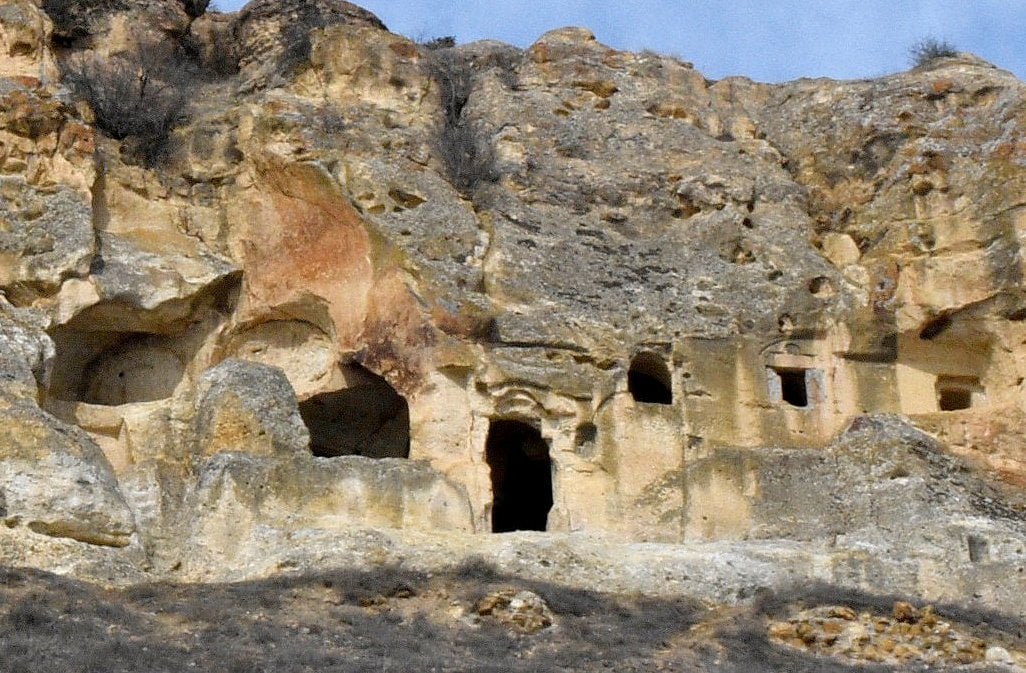 Rock-Carved Turkey's Çakırkaya Monastery Dated To 13th Century Will Be Restored