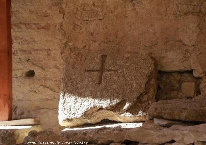 'Holystone' - Stone Chest With Jesus Christ's Cross Found At Balatlar Church In Turkey’s Sinop