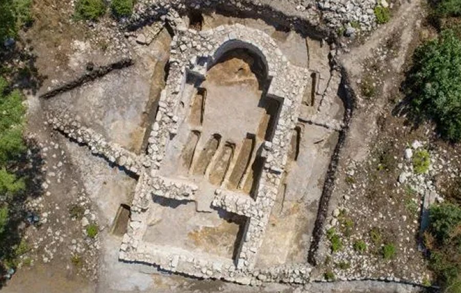 14th Century Murals With ‘Warrior Saints’ Found In Church Of Ancient City Cherven In Bulgaria