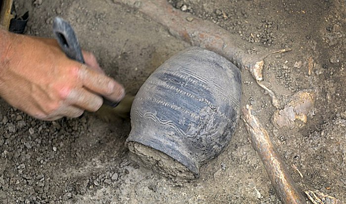 4th-Century Roman Coin And Pub-Like Structure With Heating System Excavated In Slovakia