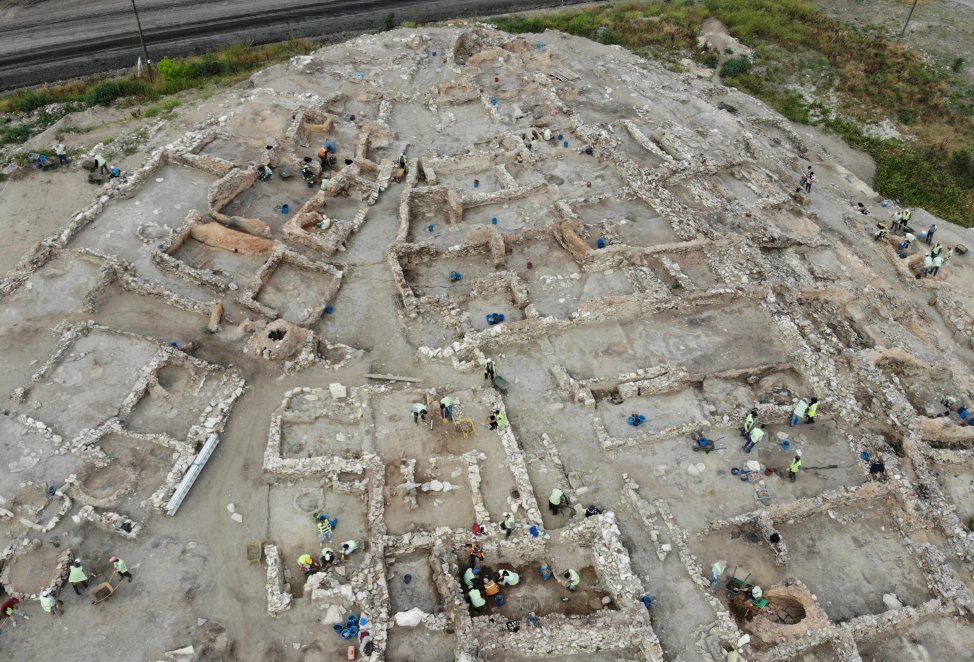 Anatolia's Seyitömer Mound Was Inhabited In Bronze Age, Achaemenid, Hellenistic, And Roman Times