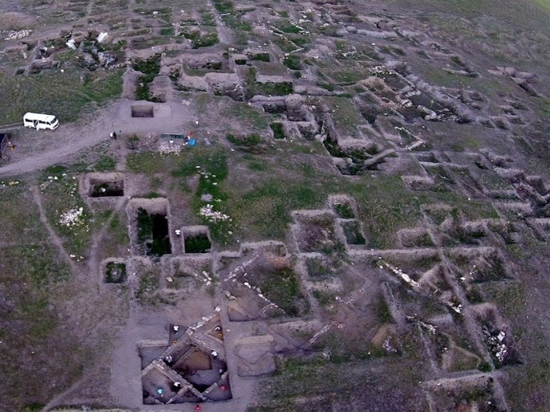 5,000-Year-Old Stone Paint Palette Unearthed In Küllüoba Mound