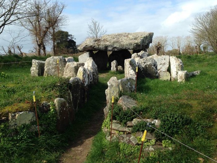 Jersey's Ancient Faldouet Dolmen Vandalized To Extract Quartz Crystals