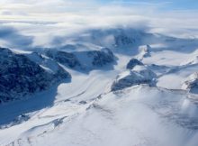 A Recent Reversal In The Response Of Western Greenland's Ice Caps To Climate Change