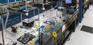 Quantum equipment in the Alice laboratory, where the photon source and the first node in the team’s network are stored. Credit: Carlos Jones/ORNL, U.S. Dept. of Energy