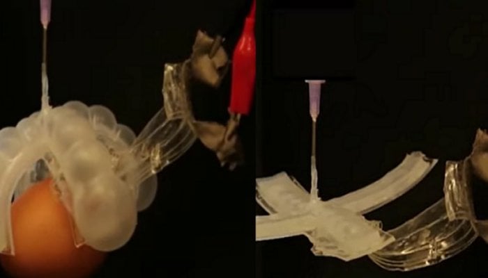 A stretchable thermometer for soft robots