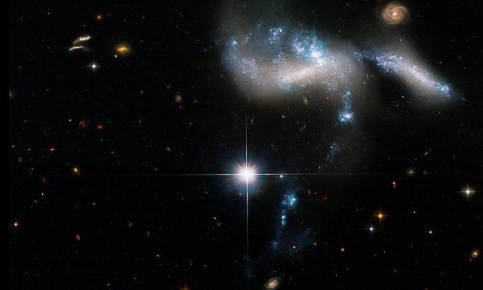 Hubble Reveals A River Of Star Formation