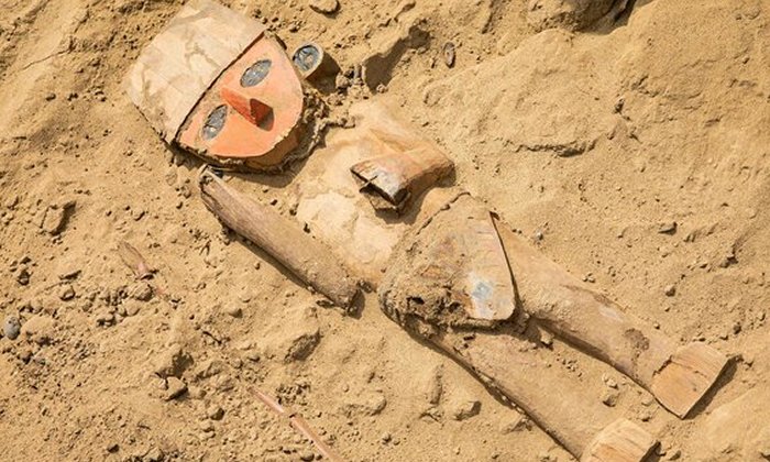 Chan Chan: Ancient Wooden Sculpture Unearthed In Peru’s Chan Chan