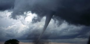 Cosmic Rays Can Help Track And Effectively Study Violent Tornadoes