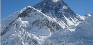 A River Is Pushing Up Mount Everest's Peak